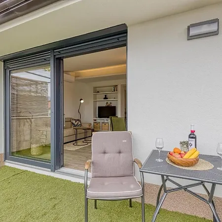 Kostabela - Sea View *