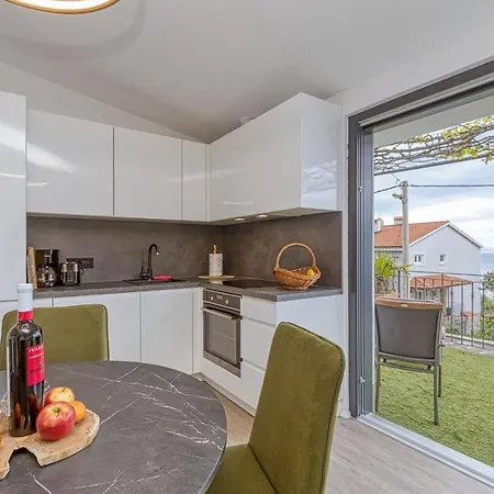 Appartement Kostabela - Sea View Rijeka