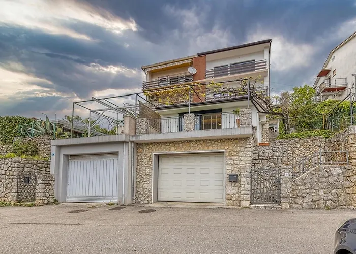 Kostabela - Sea View Apartman Rijeka